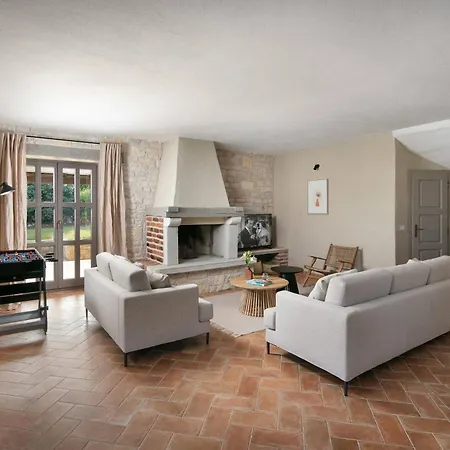 Rustic Calluna With A Pool In Istria *