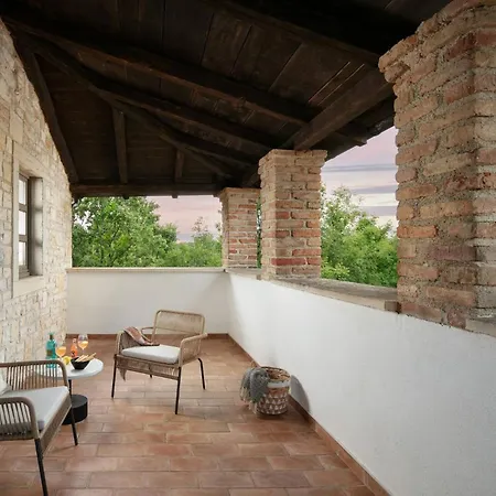 Rustic Calluna With A Pool In Istria Villa